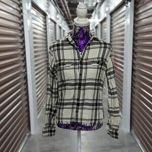 American Eagle XS Extra Small Cream and Black Crop Plaid Flannel Shirt